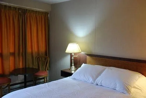 Three Diamond Inn