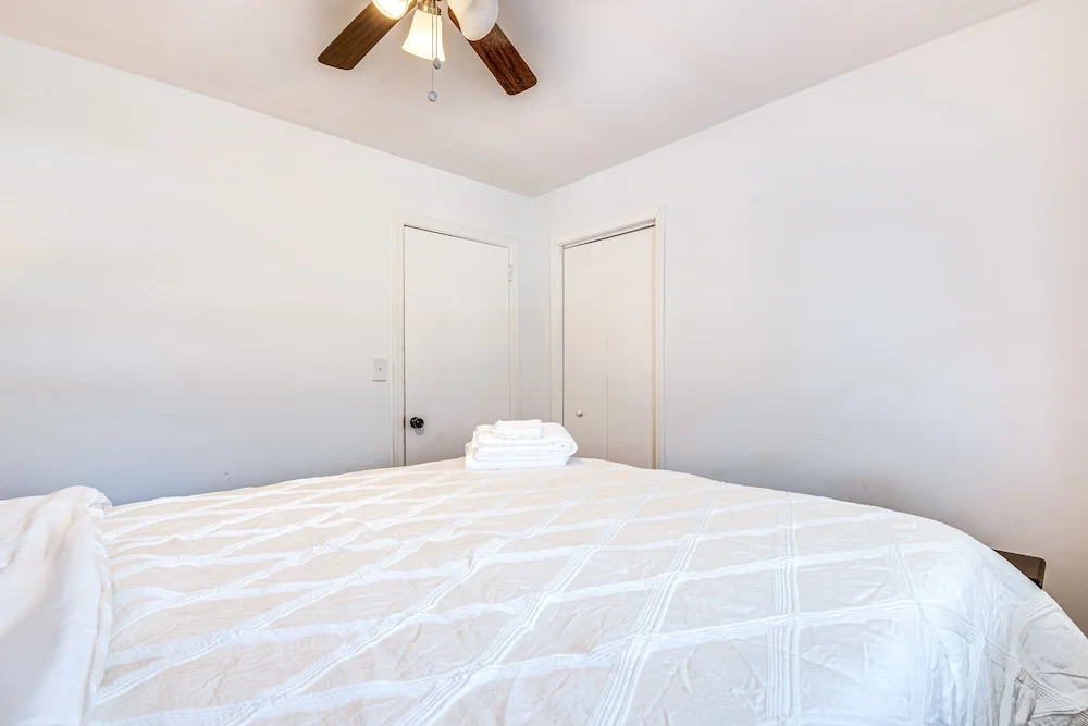 Charming Atlanta Home w/ Yard: 7 Mi to Downtown!