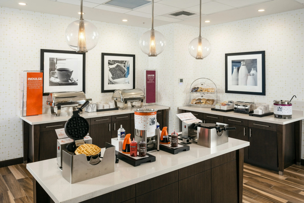 Hampton Inn & Suites by Hilton Seattle/Northgate