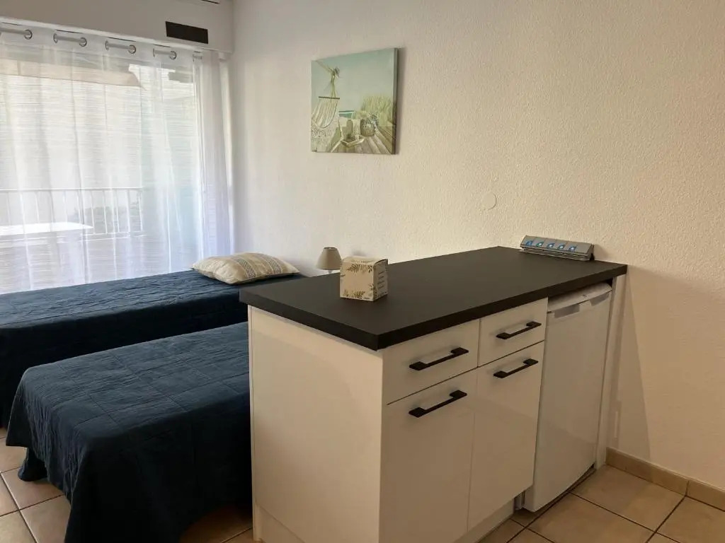 Appartement Saint-Raphaël, 1 pièce, 3 personnes - FR-1-466A-42