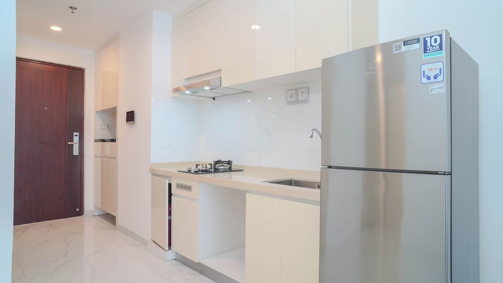 2Br Near Prasetiya Mulya University At Sky House Bsd Apartment