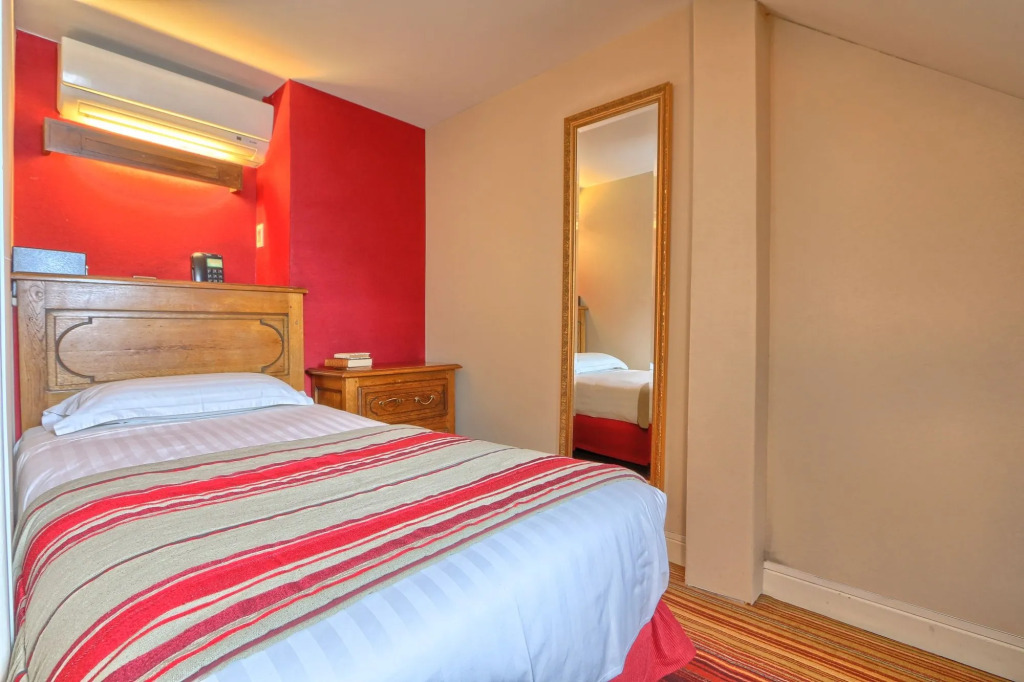 Welcome Hotel