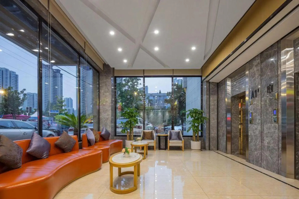 Duoya Hotel