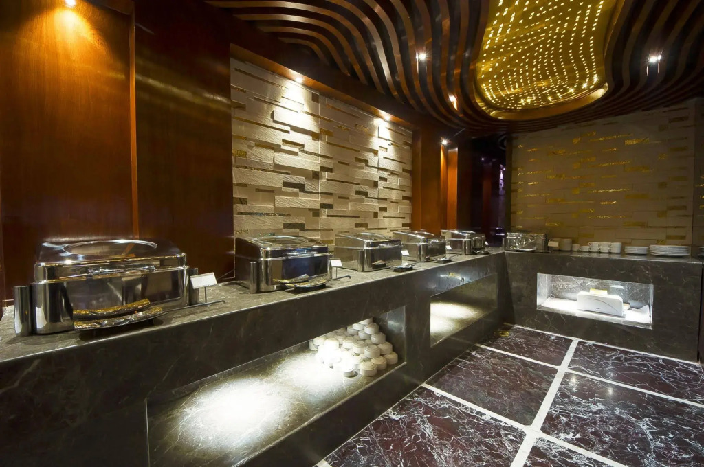 Hotel Star Palace - Near Karol Bagh Metro