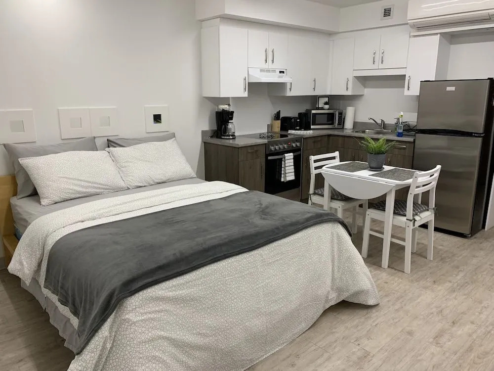 Studio Stays Downtown Montreal