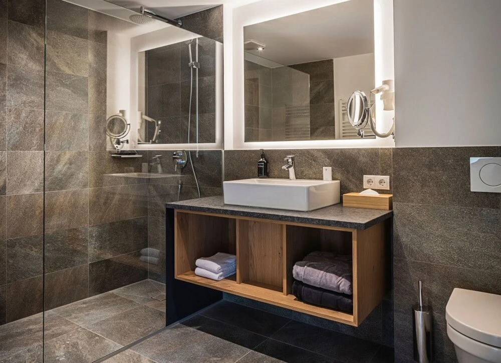 AlpenParks Hotel & Apartment Arlberg Warth mit Pool