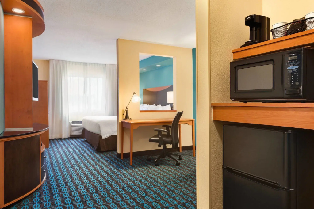 Fairfield Inn & Suites Toledo Maumee