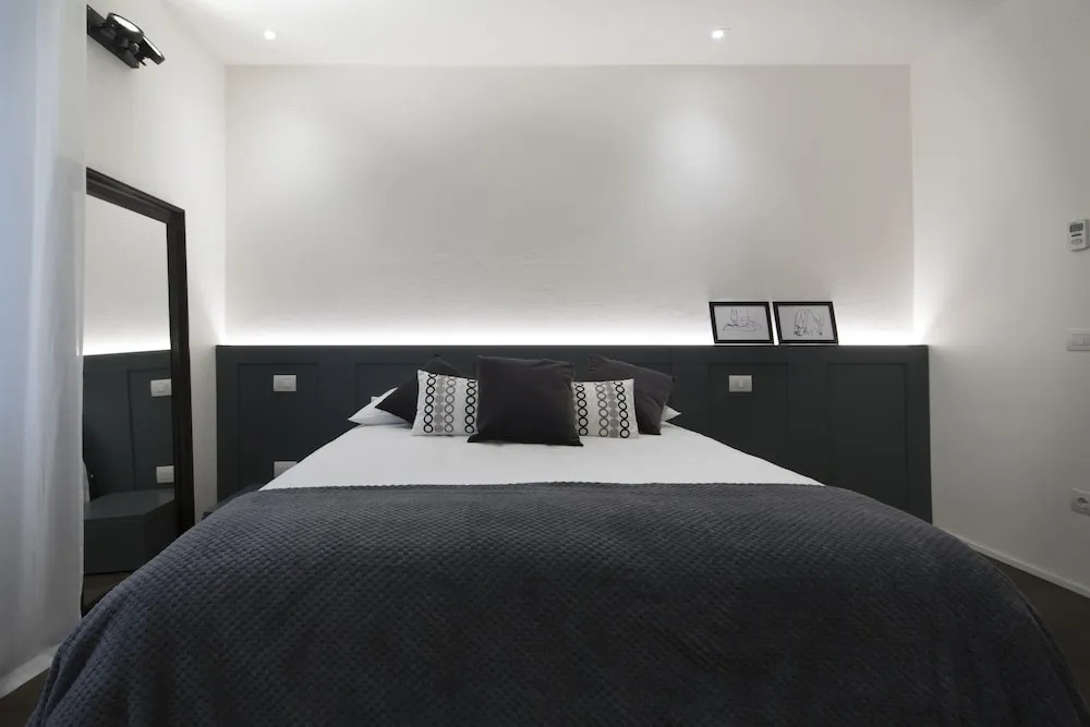 Emilia Suite Express