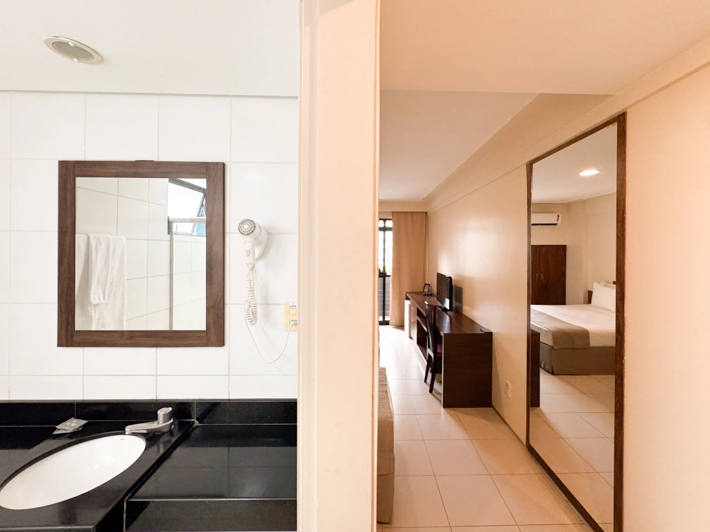 D8 Hotel