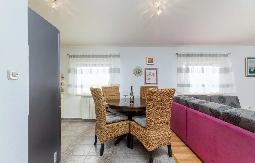 Awesome Home in Vodnjan With 4 Bedrooms, Outdoor Swimming Pool and Wifi