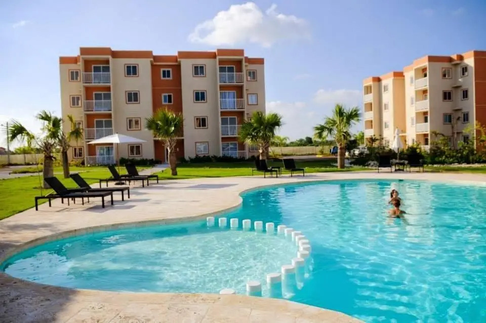 Serena Village 100