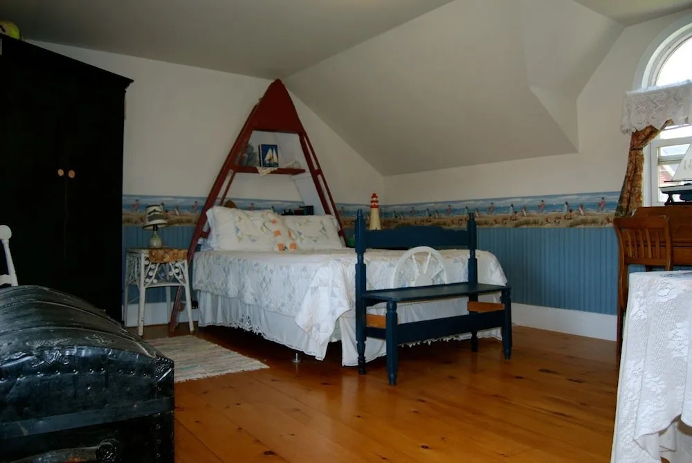 Bugaboo Cottages