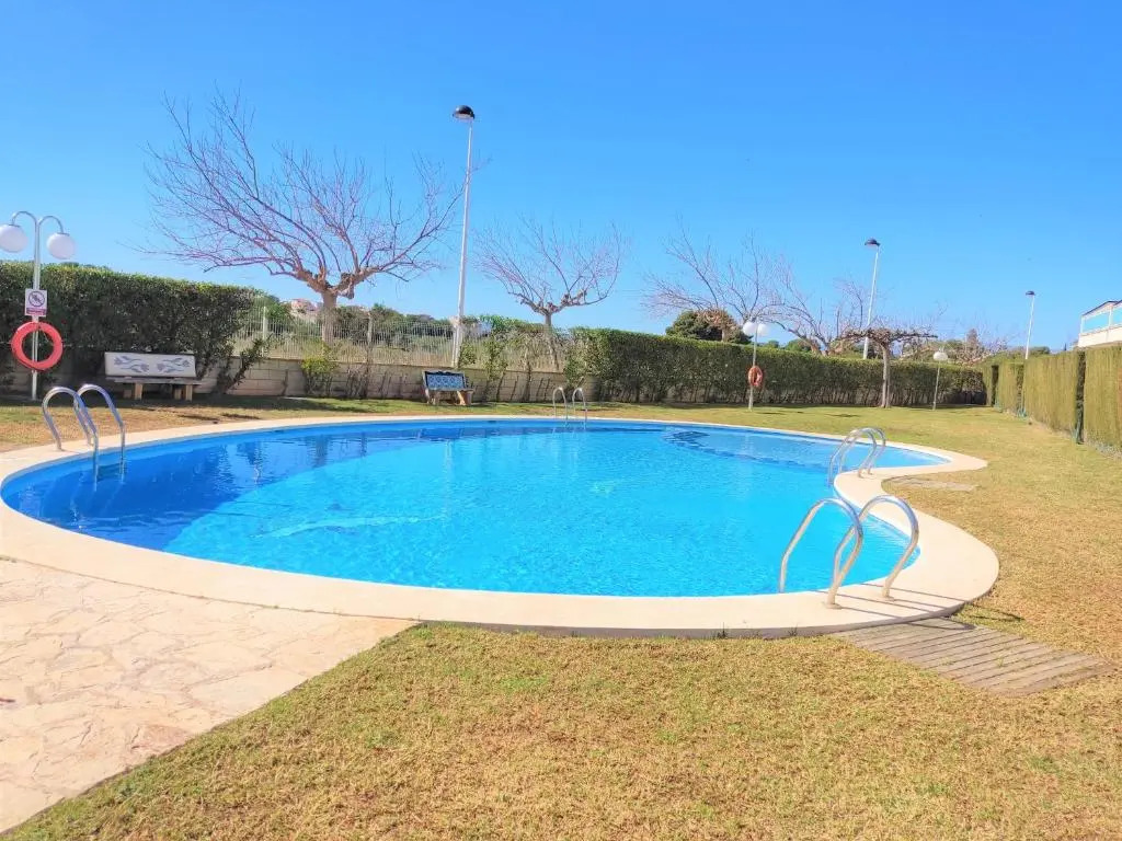 BAJO CON JARDIN Apartamentos Canaret ALBERT VILLAS