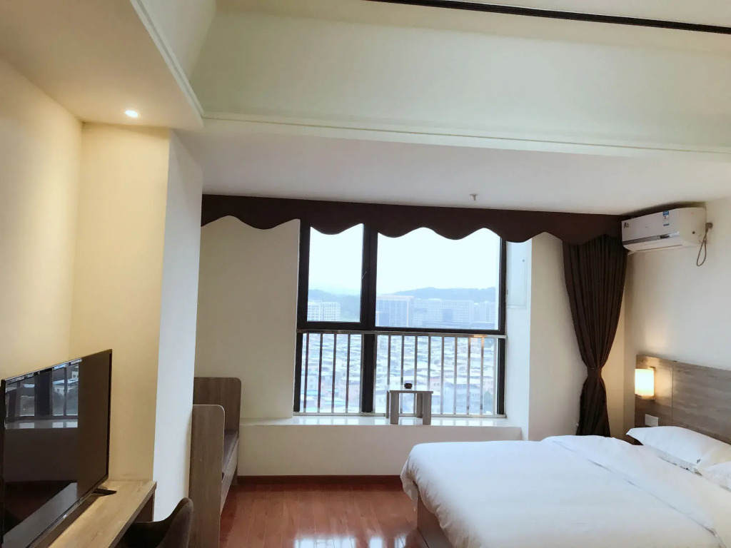 Xingyue Apartment Luogang Wanda
