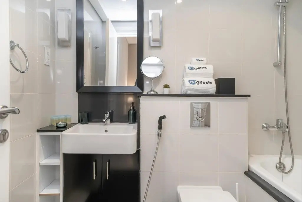 HiGuests - Cozy Studio With Balcony in Business Bay
