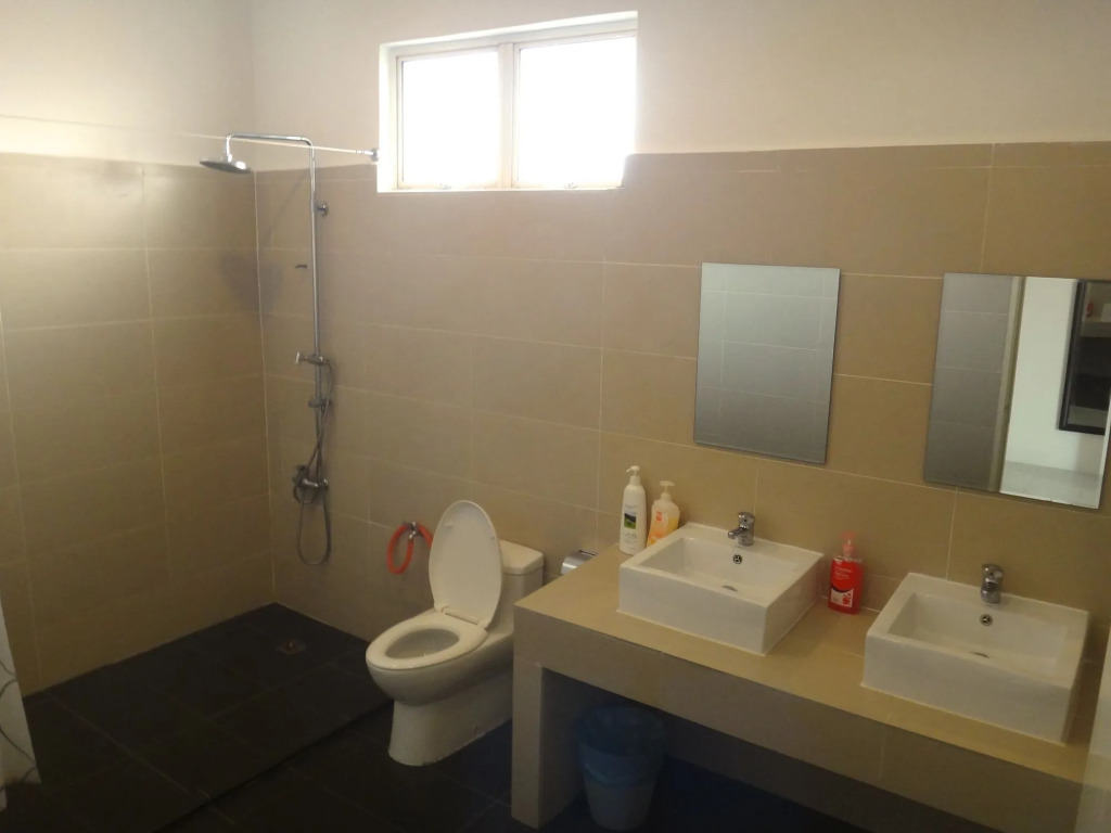 Rumah Putih B&B Sepang - KLIA 1&2