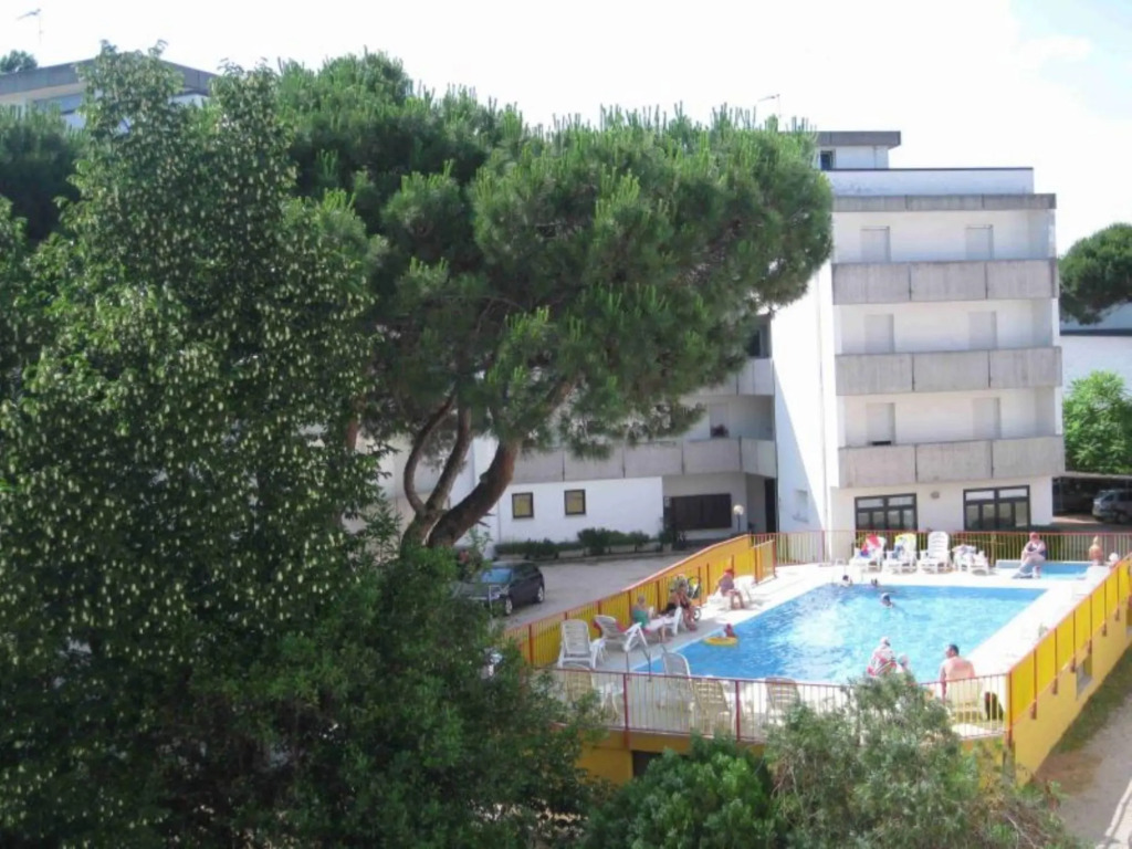 Residence La Pigna in Rosolina Mare, the structure is in the central area, nearby the services, the-La Pigna SUD 4
