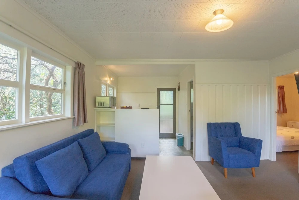Touchwood Motor Inn & Inner City Camping Ground