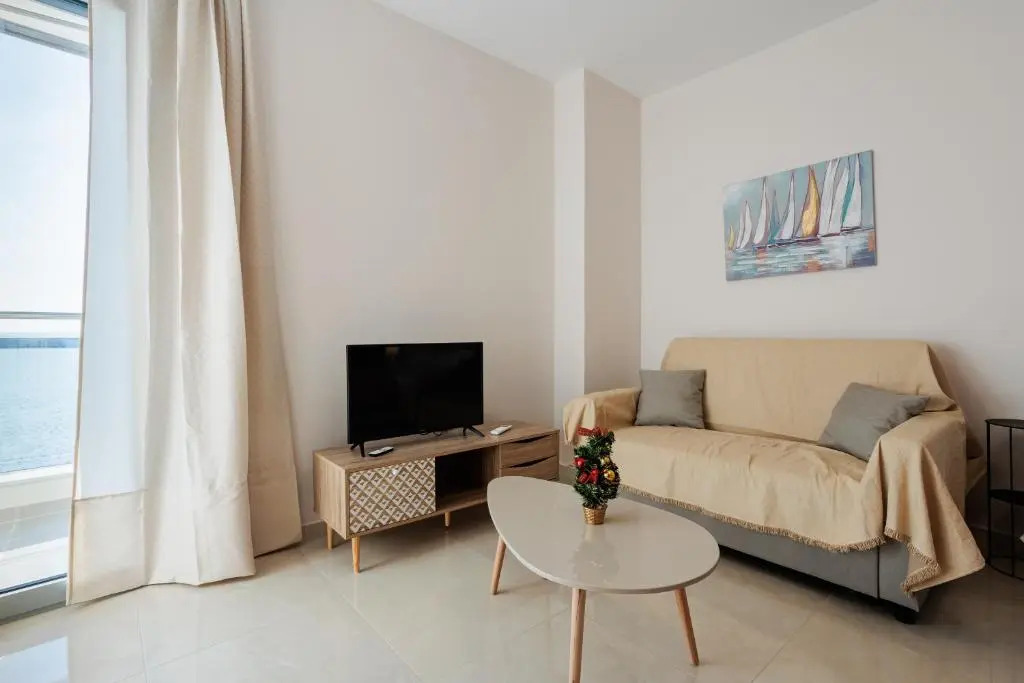 Georgia seaview apartment B2