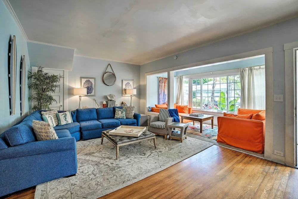 Steps to Avalon Bay: Sunny Catalina Island Home!