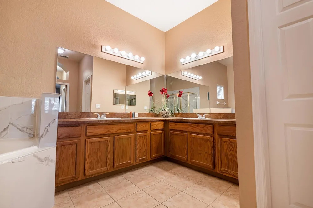 113 WL Bahama BAY in Davenport