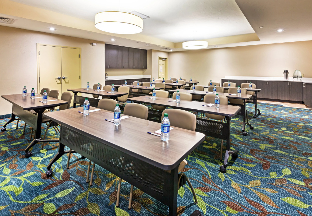Candlewood Suites Del City by IHG