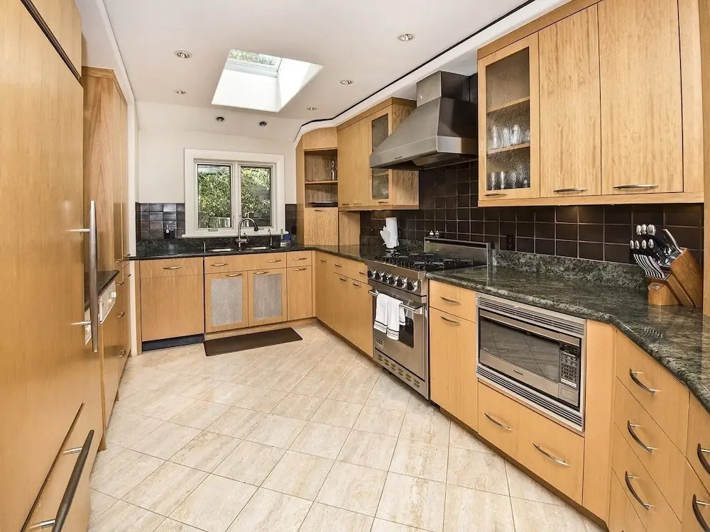 Coldstream Townhome 38