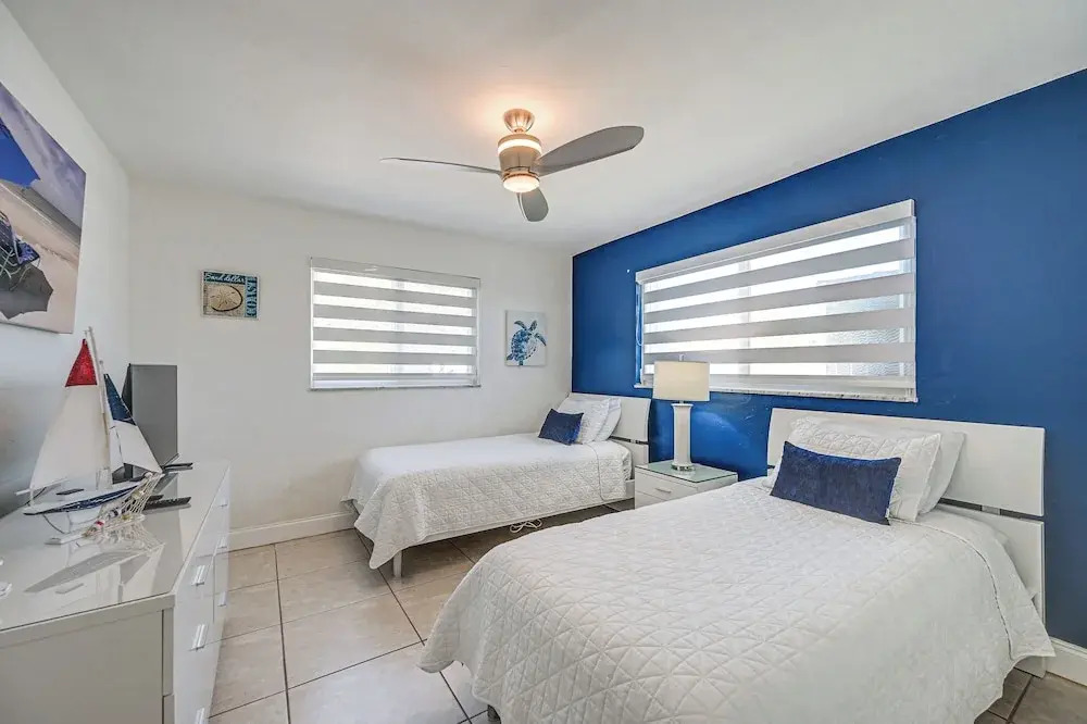 Outdoor Oasis: Marco Island Home Near Beaches
