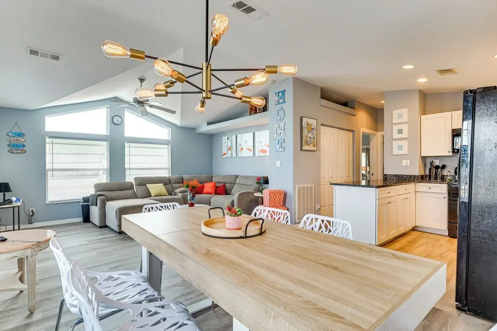 3 Mi to Fort Myers Beach: Home w/ Pool Access