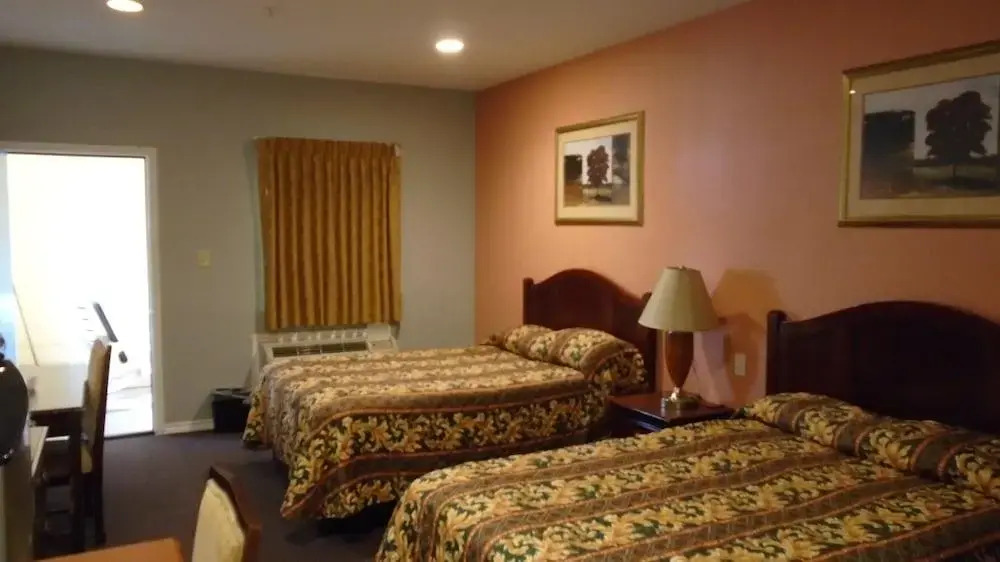 Town House Motel