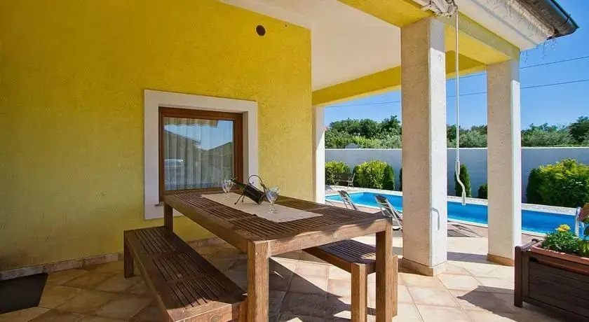 Villa MAGGIE