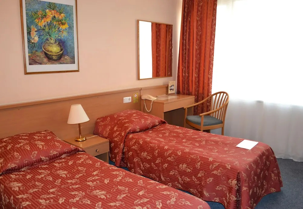Premier Hotel Lybid