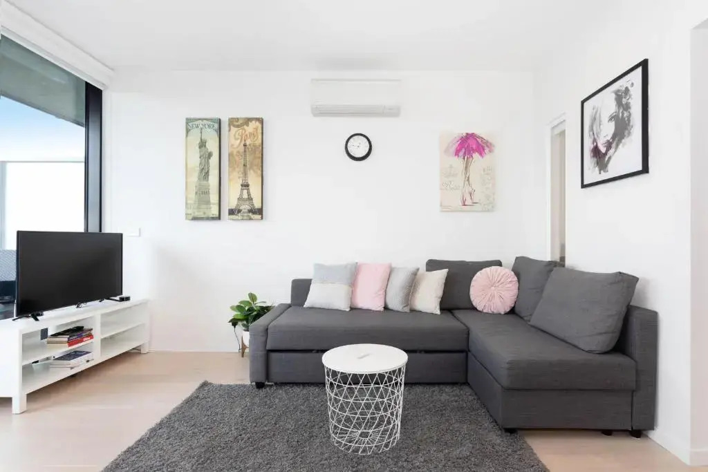 South Yarra City View Apartment with Car Park, Amazon Alexa, Spotify, Netflix, and WiFi