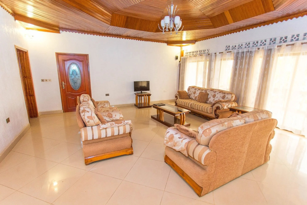 IRIS Guesthouse