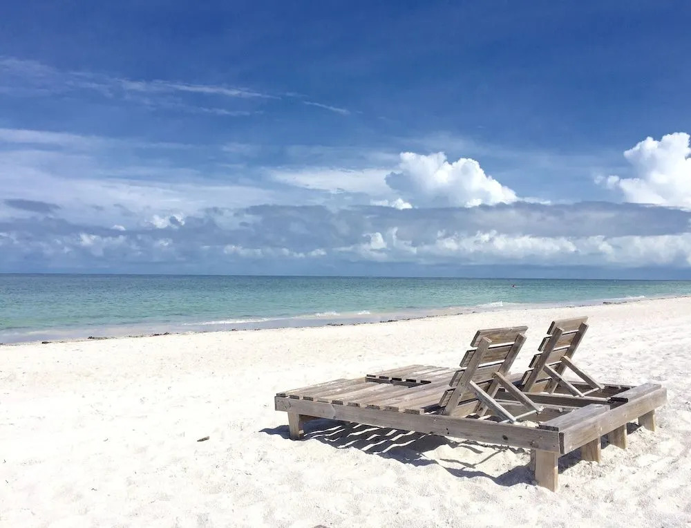 810 Gulfside