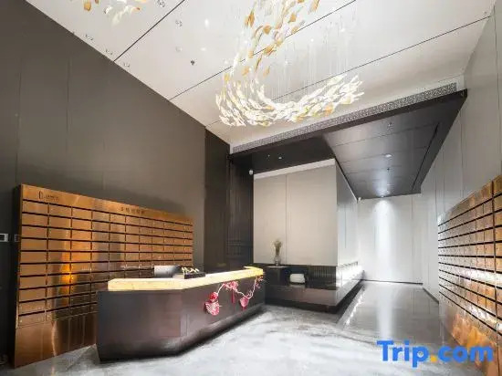Z-Club Hotel(Tanglang Subway Station Branch)