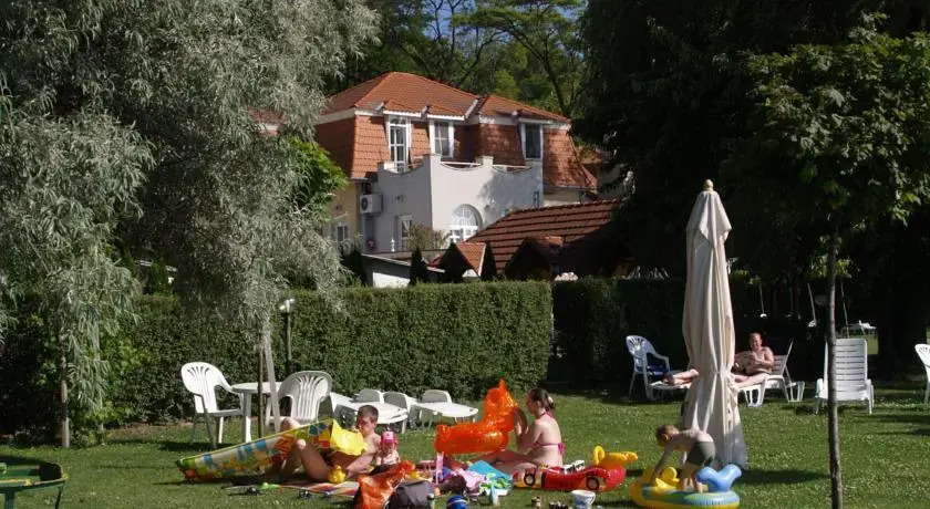 Aranyhid Üdülö