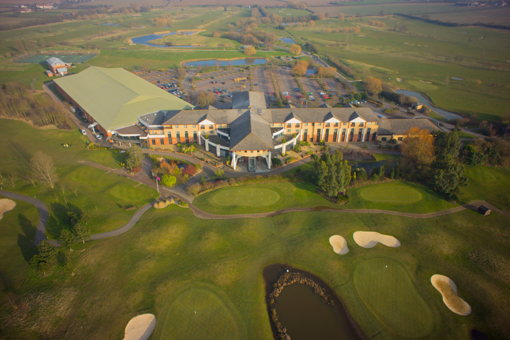 Crowne Plaza Resort Colchester Five Lakes