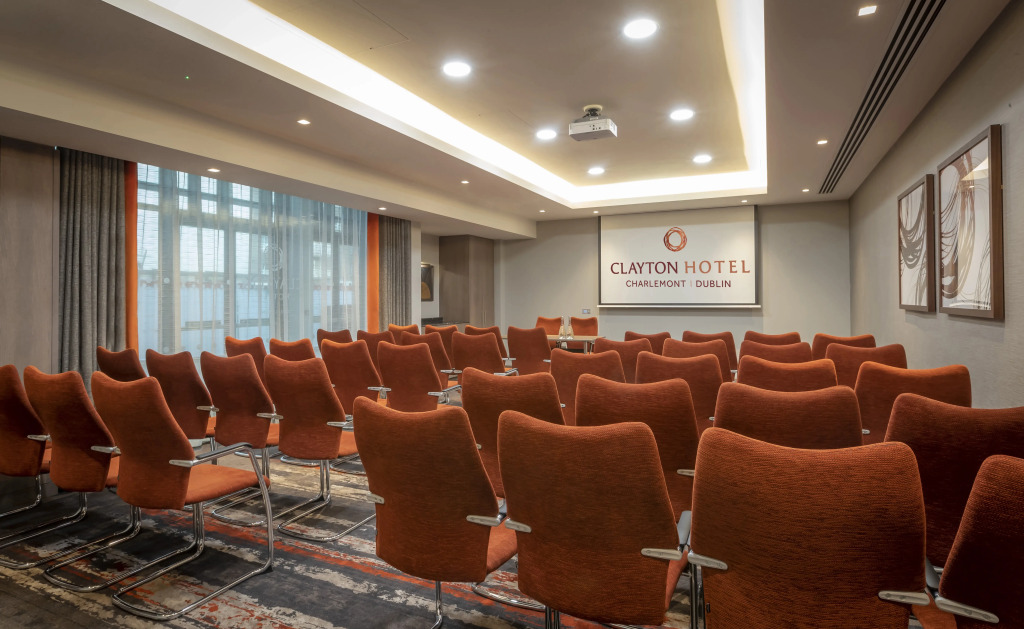 Отель Clayton Hotel Charlemont