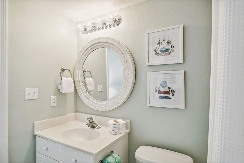 Seacrest 715AB is a 3 BR on the Gulf side of Okaloosa Island by RedAwning