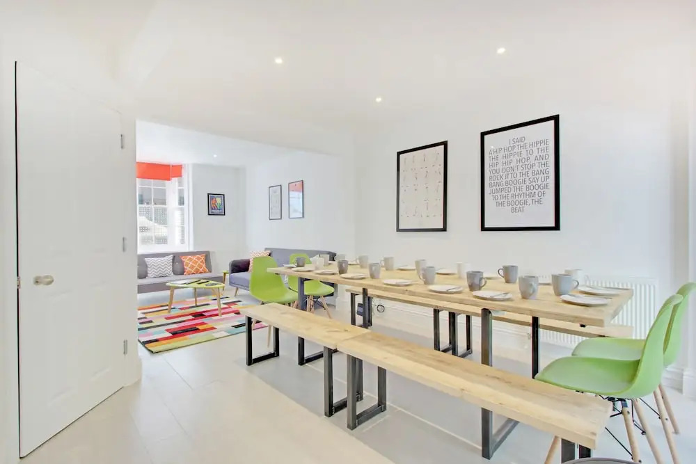 Brighton Getaways - Brighton's BIG House