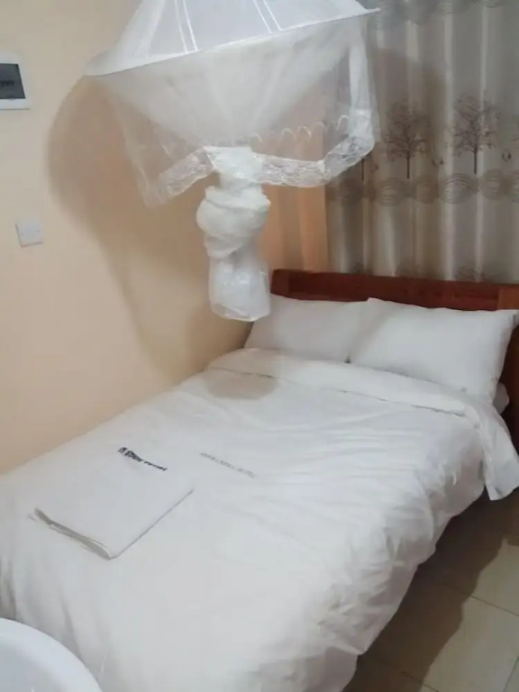 Amara Ridge Hotel Meru