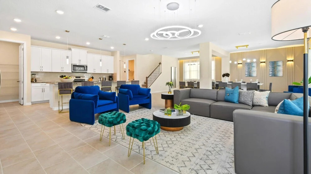Striking 9BR Pond View Pool SPA Near Disney World, Kissimmee