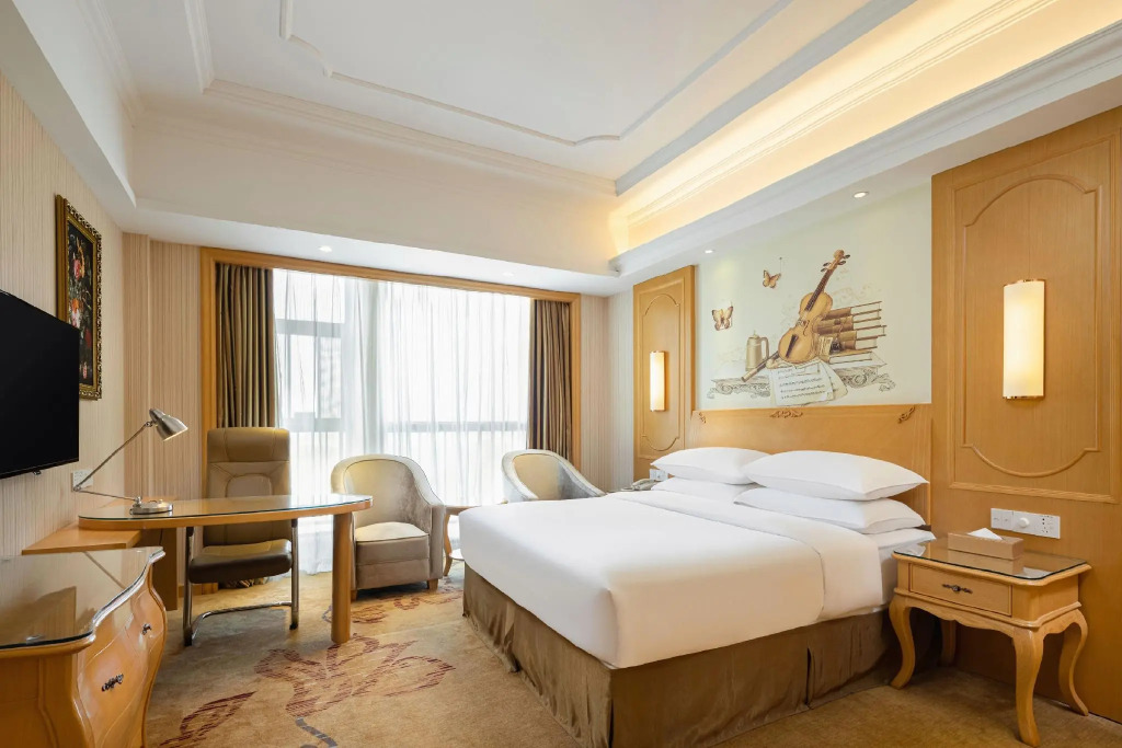 Vienna International Hotel Shanghai Pudong New District Dishui Lake Univeristy City