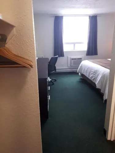 Westwood Inn