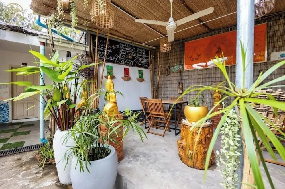 Green BOUTiQUE