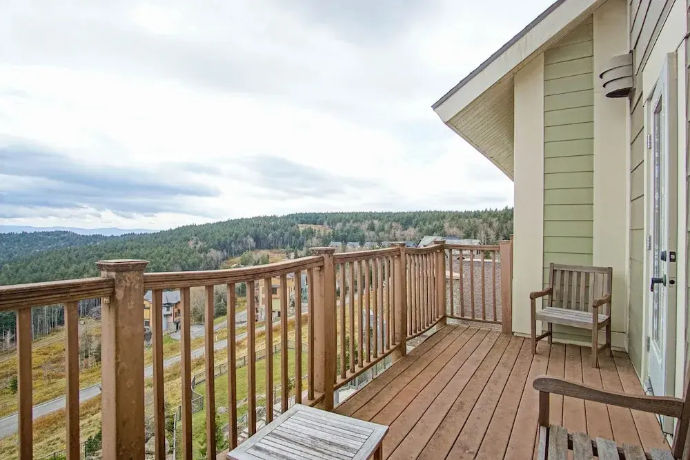2 Br: Soaring Eagle #411: Luxury Lodging. Great Amenities Slope Side!