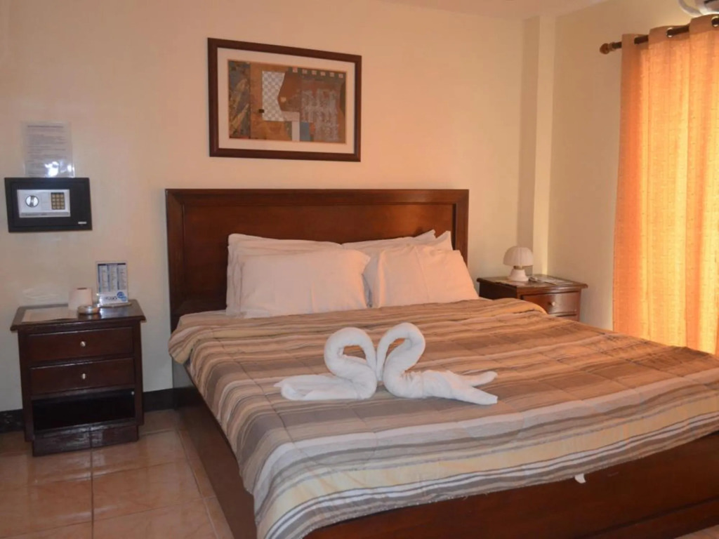 Amanente'z Beach Front Resort
