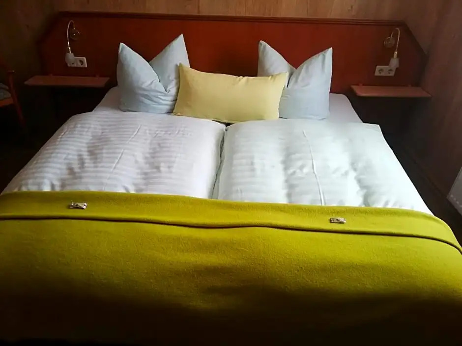 Landhotel Waldschlößchen mit Gaststube