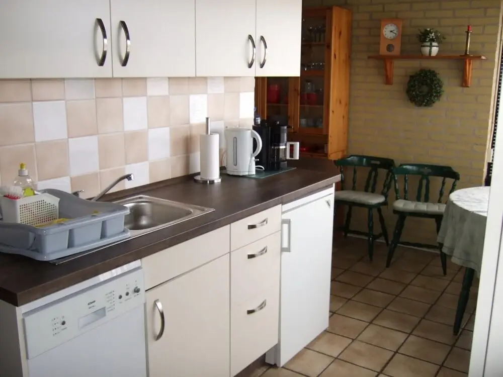 Bungalow in Wildrijk With Fenced Garden
